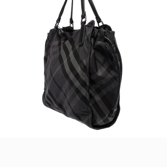 Burberry Authentic Plaid Nylon Tote Bag - Picture 2 of 5